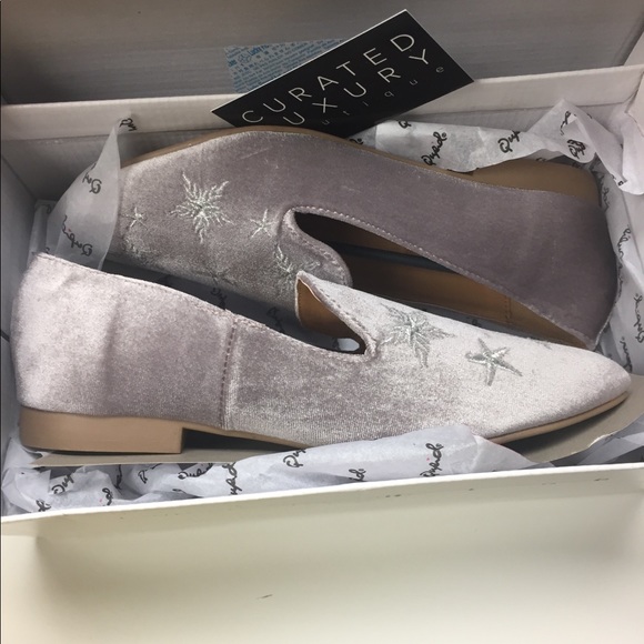 SoldoutCuratedLuxury - Picture 7 of 8